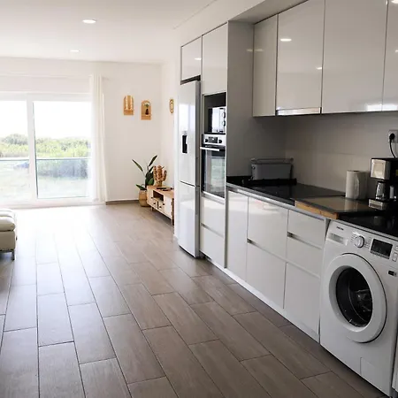 Sunset Peniche Surfcamp Апартаменты