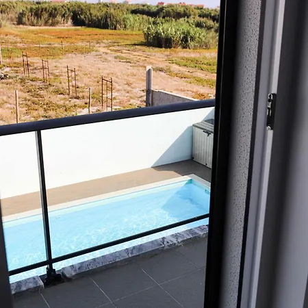 Sunset Peniche Surfcamp * Феррел