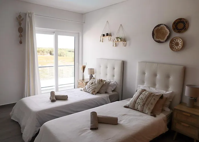 Sunset Peniche Surfcamp Daire *